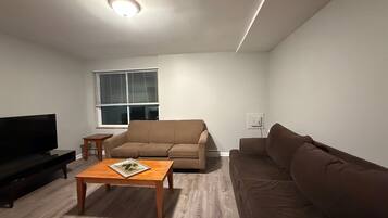 Televisor intel·ligent i llibres