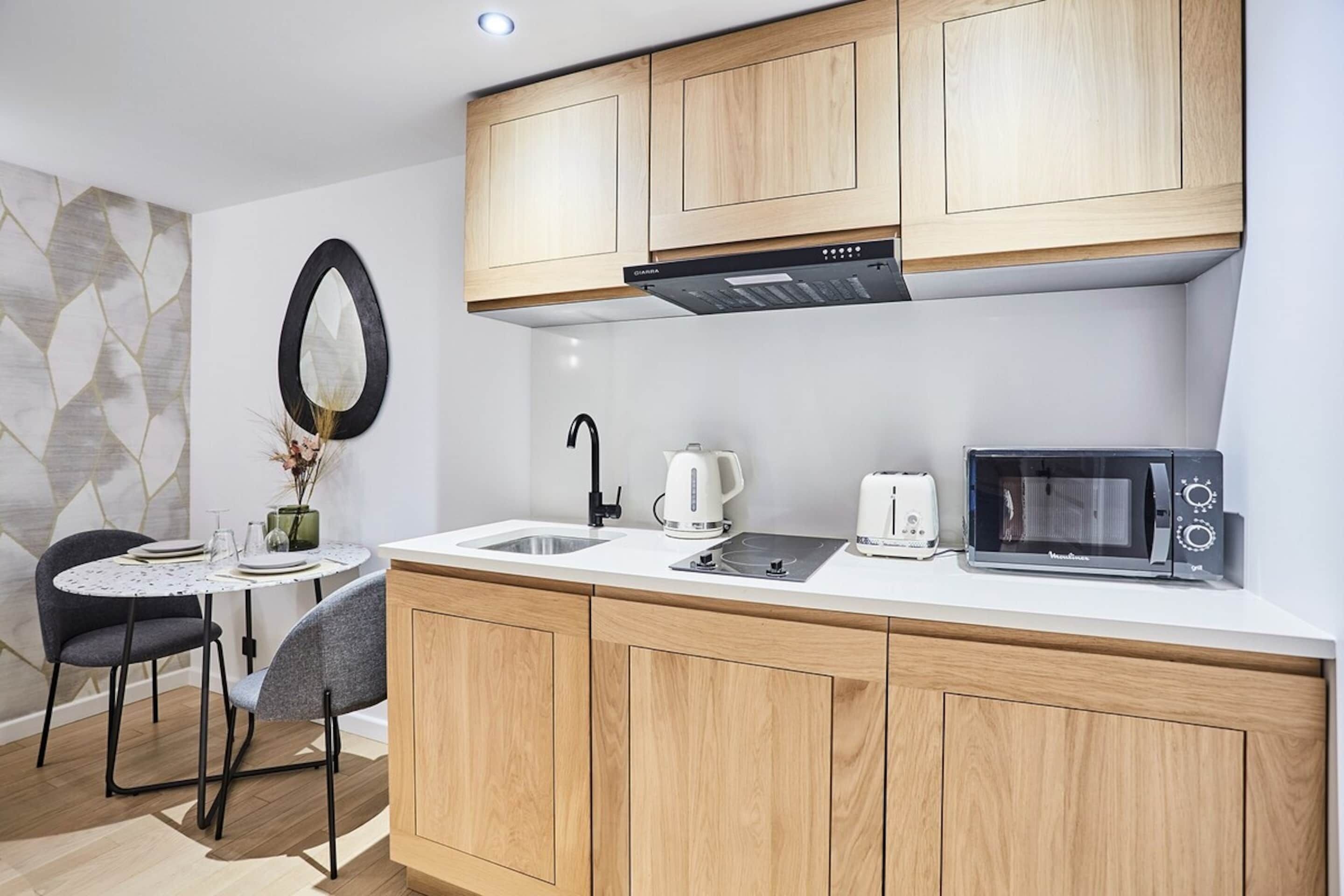 Apartment | Private kitchen | Fridge, microwave, stovetop, coffee/tea maker