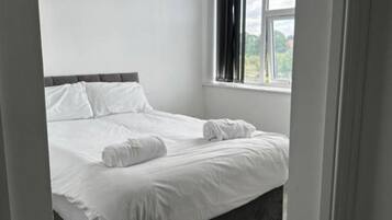 1 camera, ferro/asse da stiro, Wi-Fi, lenzuola