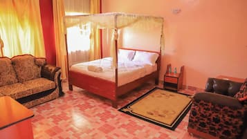 Standard Double Room, Garden View | Free WiFi, bed sheets