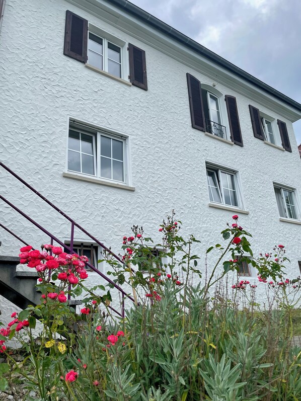 Exterior - Urban villa with sunny garden (Aalen)