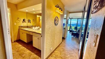 1 غرفة نوم وخدمة الإنترنت