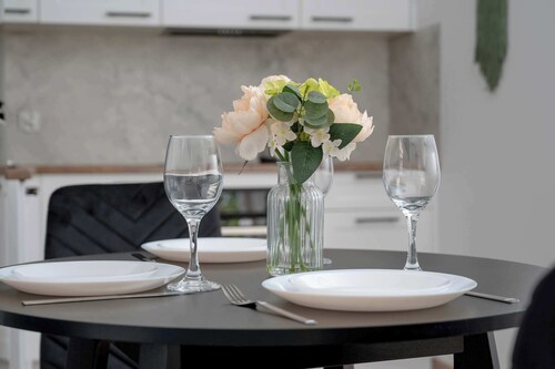 Stodolna 6 | Wrocław | White Apartment | Parking