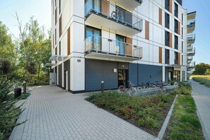Exterior - św. Michała 30 Poznań | Elegant Apartment for Remote Work with Balcony (Poznań)