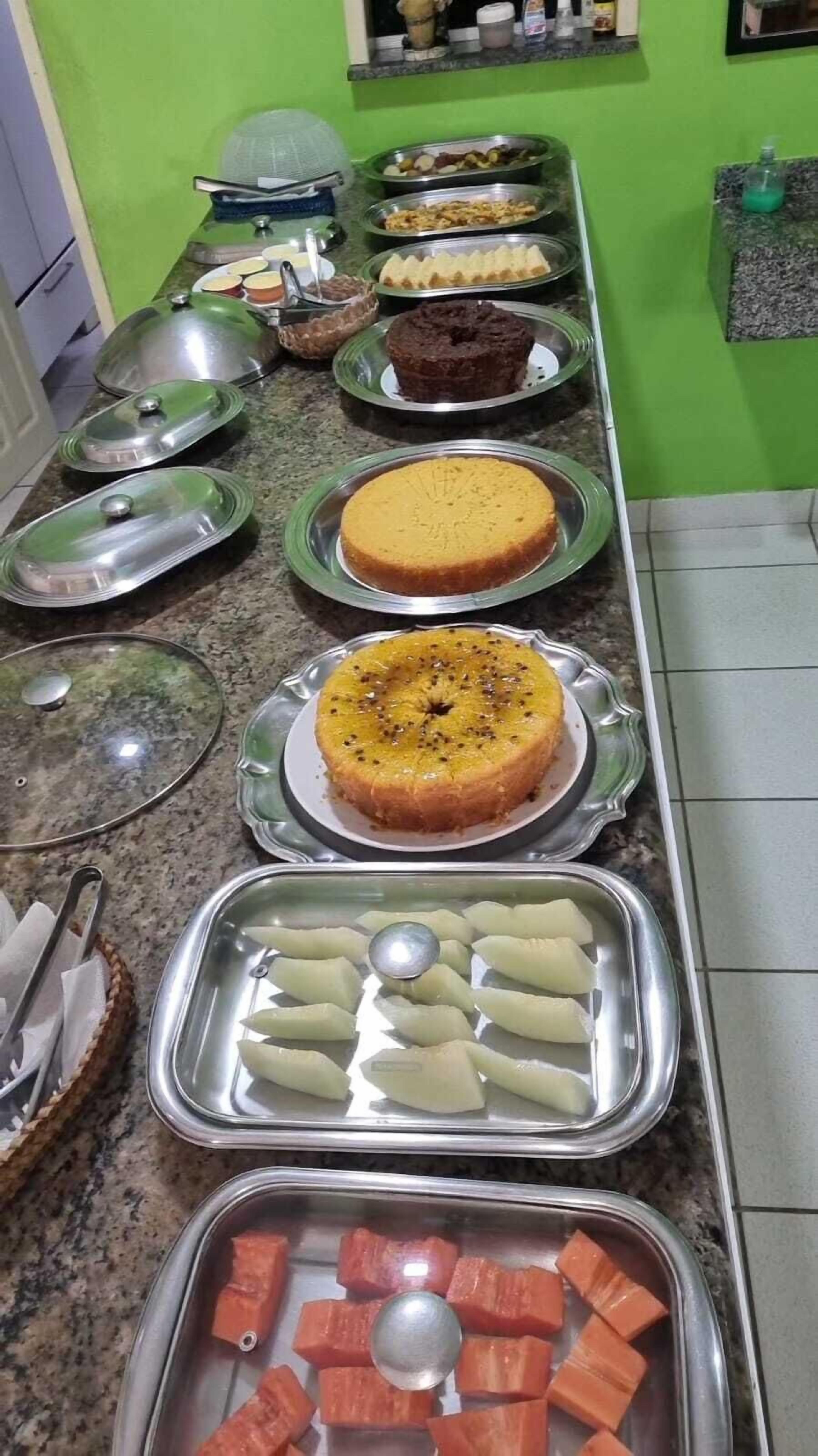 Petit déjeuner en libre-service compris tous les jours