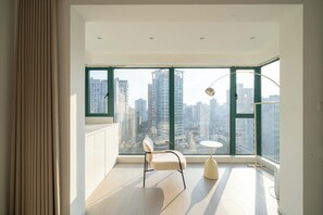 Senior Apartment, 3 Bedrooms, Kitchen | Soundproofing, free WiFi, bed sheets