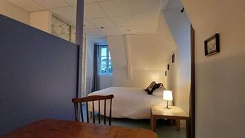 2 多间卧室、WiFi、床单