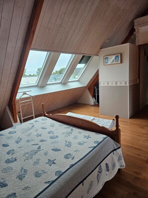 1 camera, Wi-Fi, lenzuola
