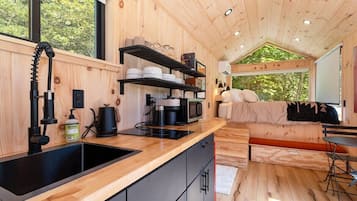 1 habitación, wifi y ropa de cama