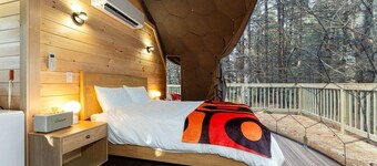 Gaia Nook-Mirror Dome with Private Bathroom