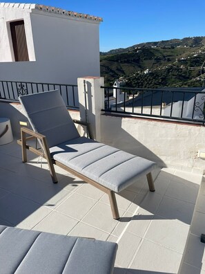 House, 1 Bedroom, Smoking, Terrace | Property grounds