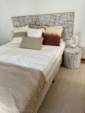 House, 1 Bedroom, Smoking, Terrace | 2 bedrooms