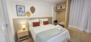 Basic Apartment | Free WiFi, bed sheets