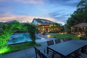 Outdoor pool - Anji Double Fish Hall Hot Spring Resort B&B (Longwangshan Canyon Drift Shop) (Anji)