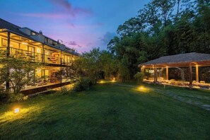 Unclassified image, 2 of 90, button - Anji Double Fish Hall Hot Spring Resort B&B (Longwangshan Canyon Drift Shop) (Anji)