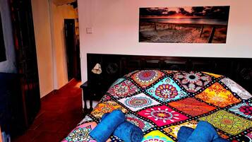 2 bedrooms, WiFi, bed sheets