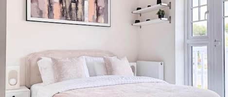 4 Schlafzimmer, Bügeleisen/Bügelbrett, WLAN, Bettwäsche