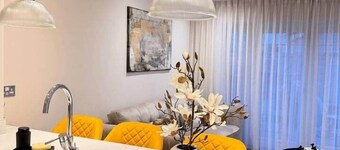 Spacious 4BR Home | 3 Parking | Offers Weekly Stay