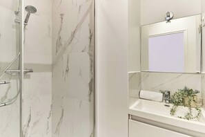 Apartment | Badezimmer | Haartrockner
