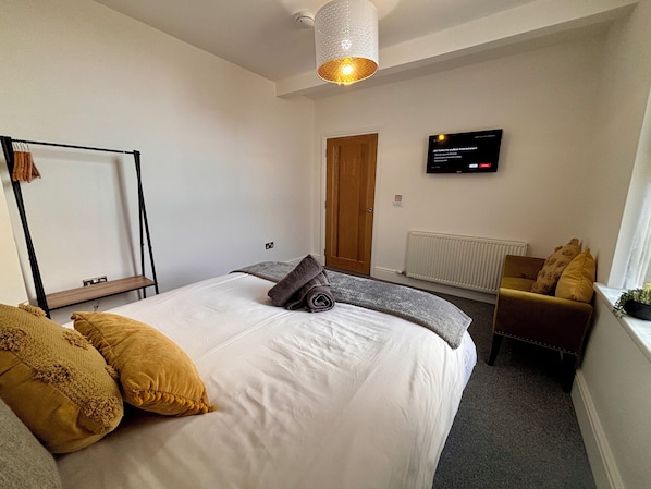 1 bedroom, iron/ironing board, WiFi, bed sheets