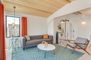 Casa (2 Bedrooms) | Interior