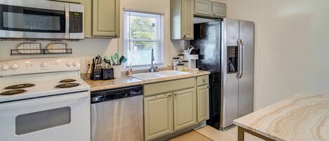 House (2 Bedrooms) | Interior