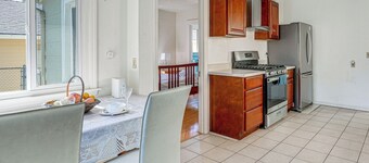 Walkable East Bay Home - 2 Mi to Bart Station