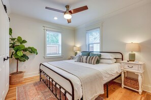 Apartment (3 Bedrooms) | Interior - Dtwn Retreat w/ Game Room! Walk to Hampton Park (Charleston)