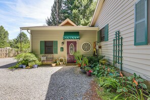 Apartment (1 Bedroom) | Interior