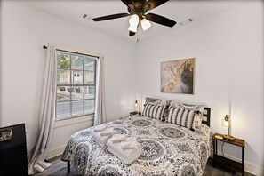 4 bedrooms, iron/ironing board, free WiFi, bed sheets