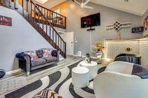House (2 Bedrooms) | Interior