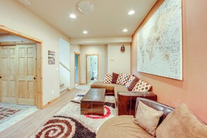 Interior - < 2 Mi to Granby Ranch: Home w/ Hot Tub & Decks! (Granby)