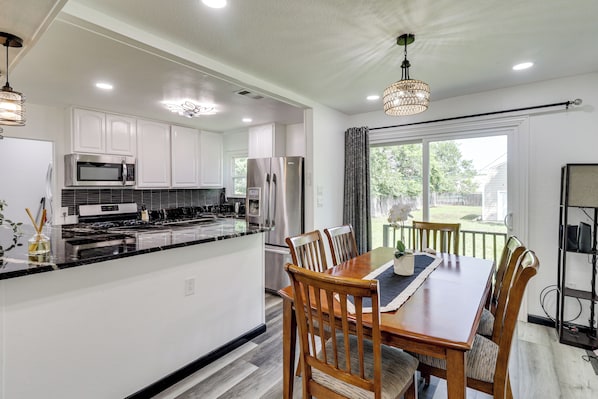House (3 Bedrooms) | Interior