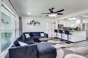 House (3 Bedrooms) | Front of property