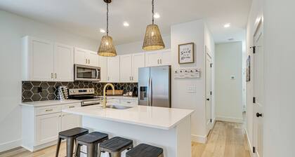 2 Mi to UT: Modern Retreat w/ Covered Porch