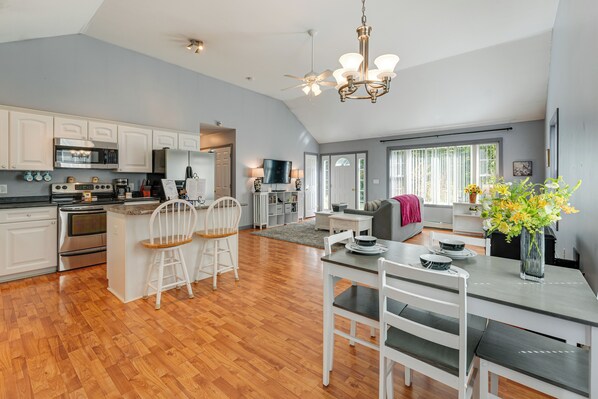 House (3 Bedrooms) | Front of property