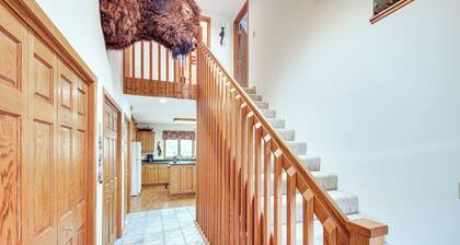 Furnished Deck, Black Hills View: 'lazy U' Retreat