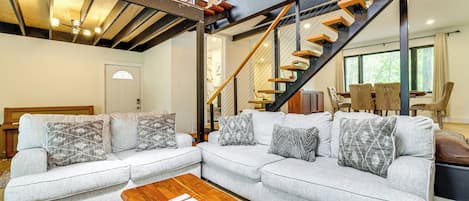 House (4 Bedrooms) | Interior