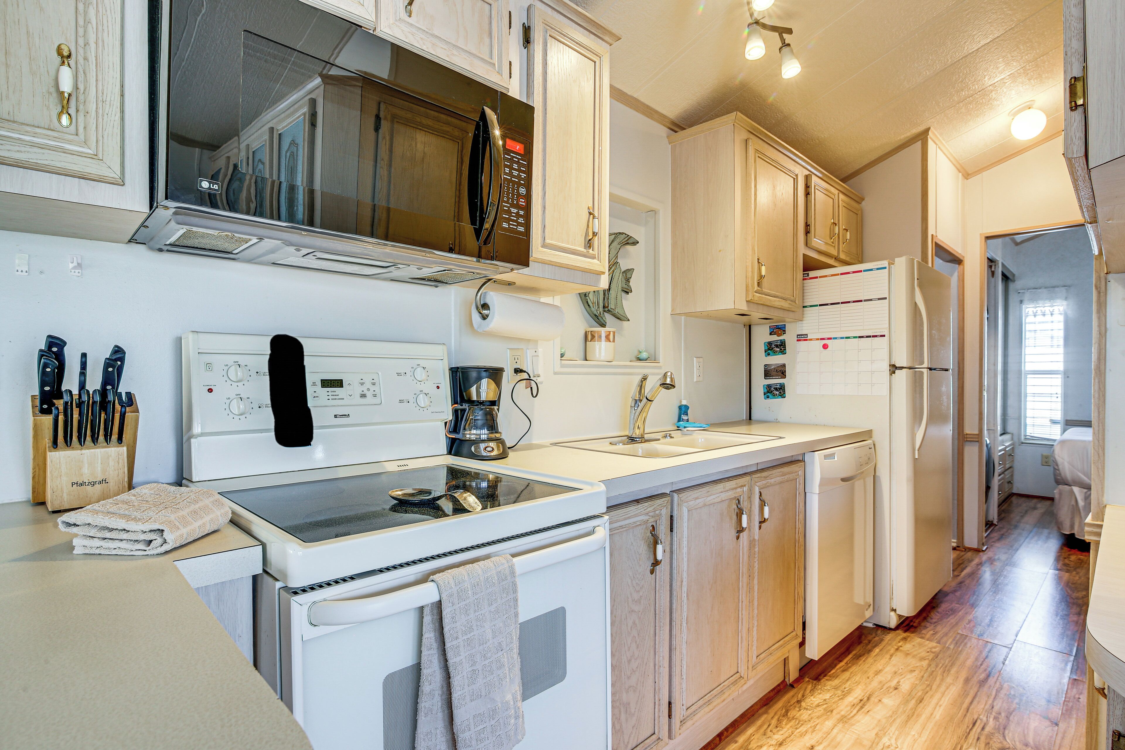 House (2 Bedrooms) | Interior