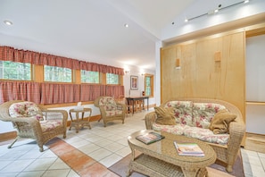 House (3 Bedrooms) | Interior - Walk to Water: Outdoor Gem w/ Bunkhouse in Madison (Madison)