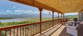 Walk to Lake: Scenic Southern Colorado Escape!