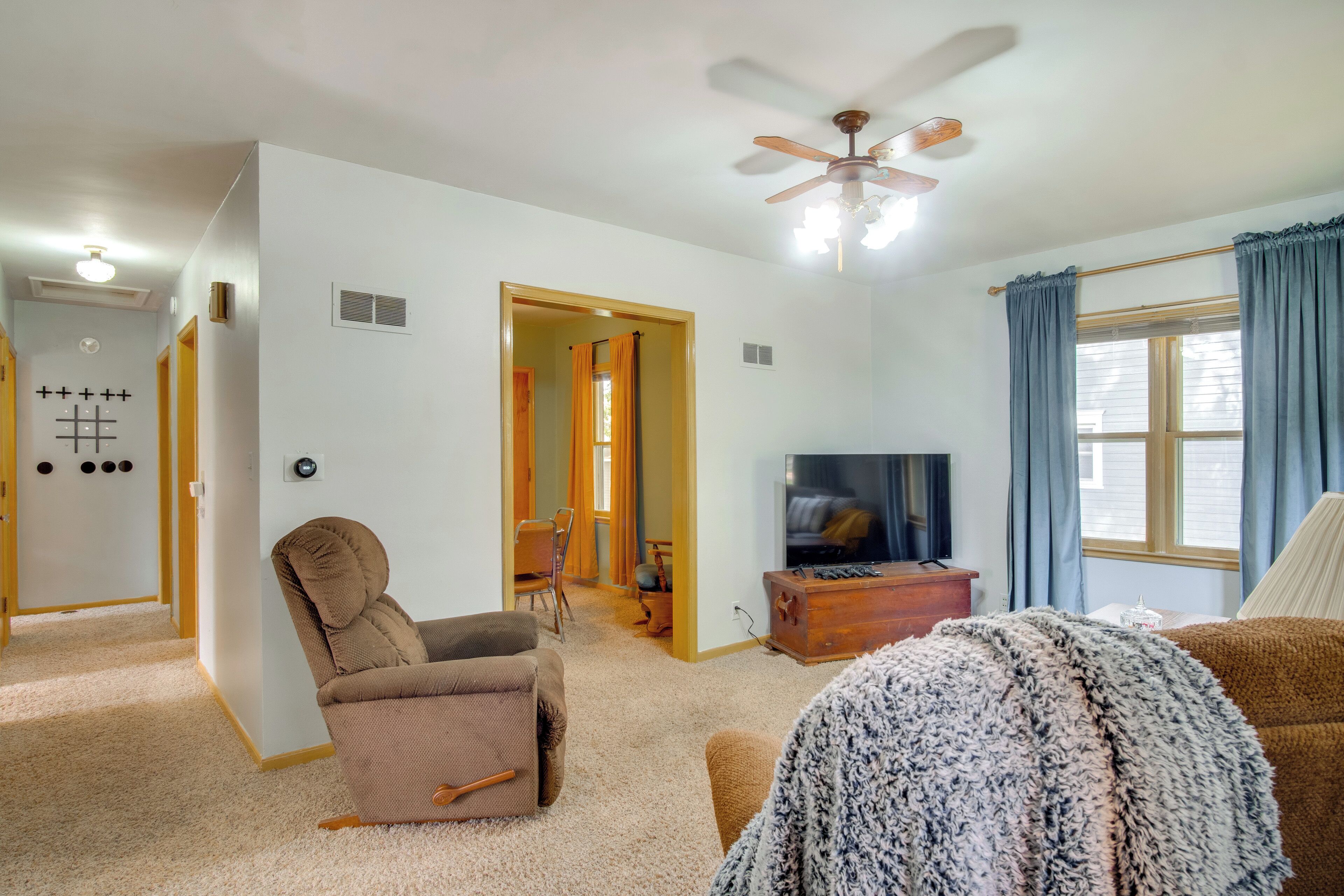 House (2 Bedrooms) | Interior