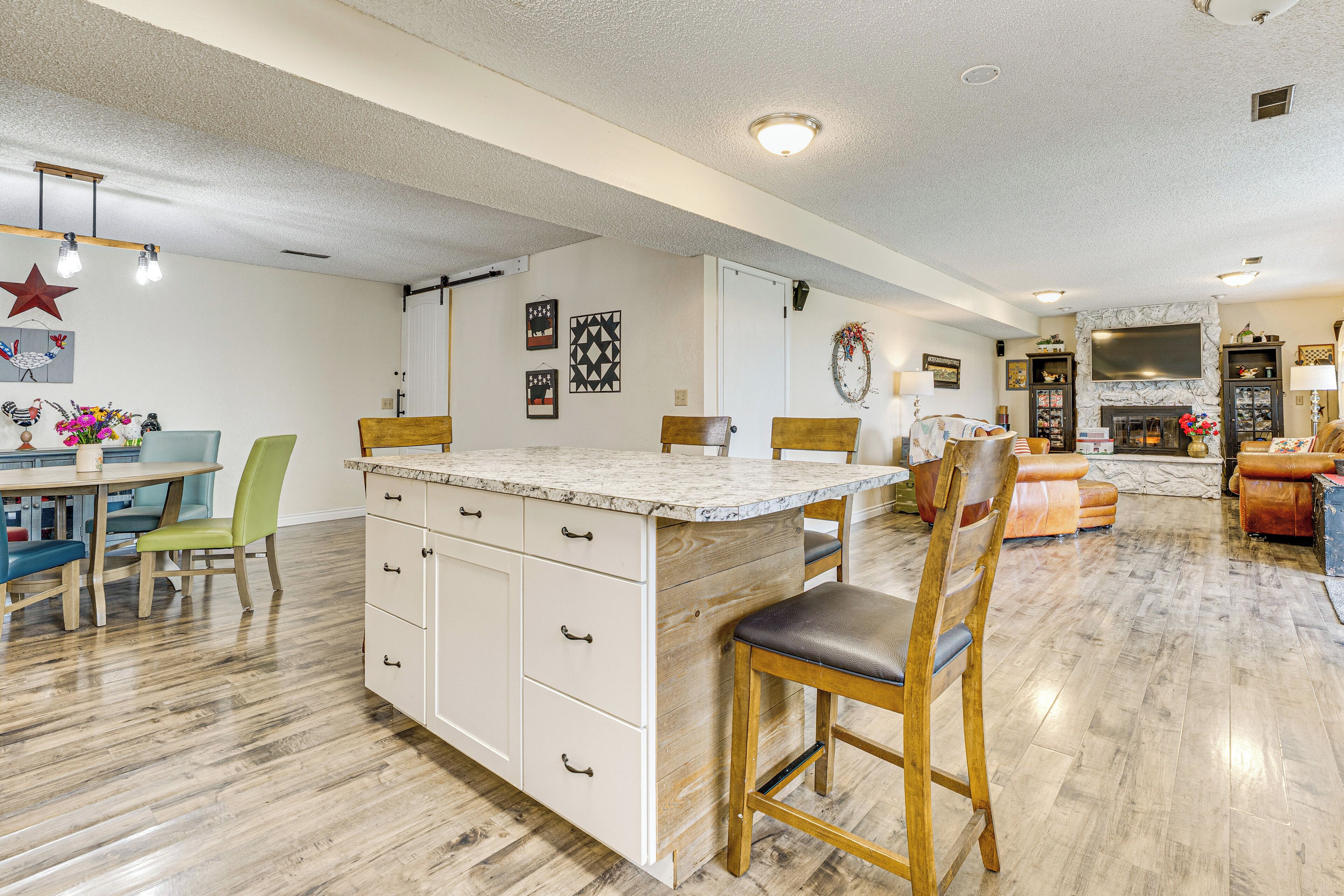 House (2 Bedrooms) | Interior