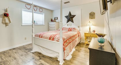 Hike & Explore: Retreat w/ Scenic Views in Selah!