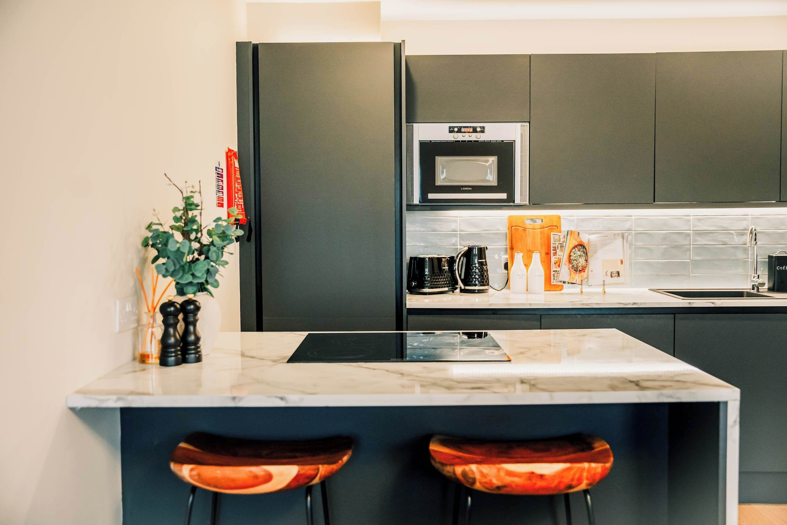 Kochgeschirr/Geschirr/Besteck