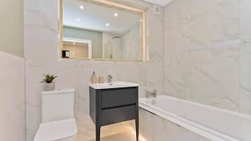 Douche, sèche-cheveux