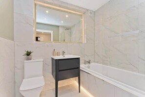 Een douche, een haardroger