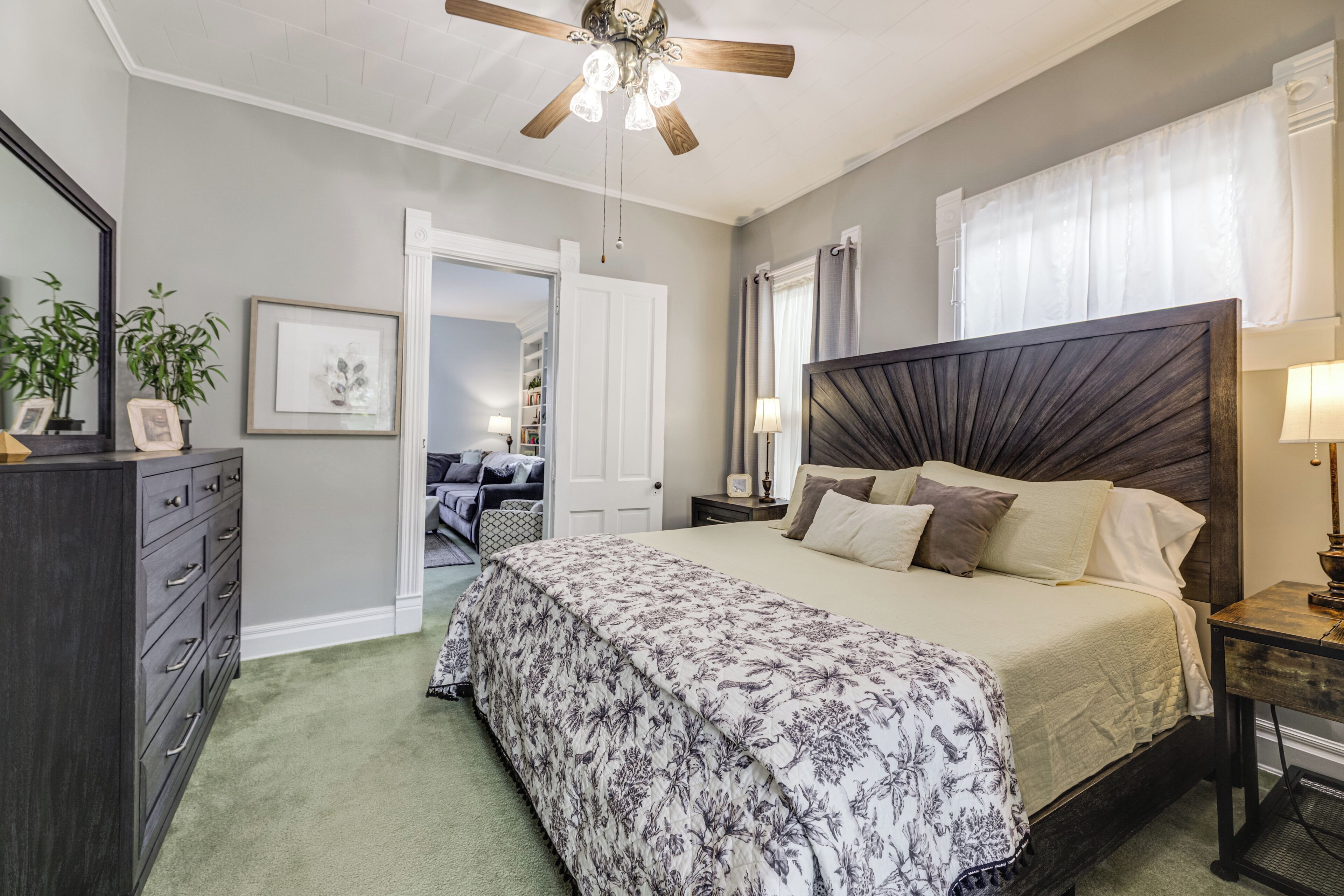 House (3 Bedrooms) | Interior