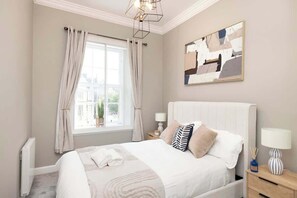 1 chambre, fer et planche à repasser, Wi-Fi, draps fournis