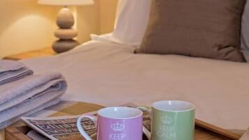 3 Schlafzimmer, Schreibtisch, BĂŒgeleisen/BĂŒgelbrett, WLAN